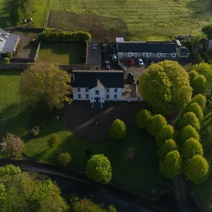 The Carriage At Beechpark House , Bunratty Ierland